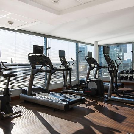 Отель Courtyard By Marriott Duesseldorf Hafen Экстерьер фото