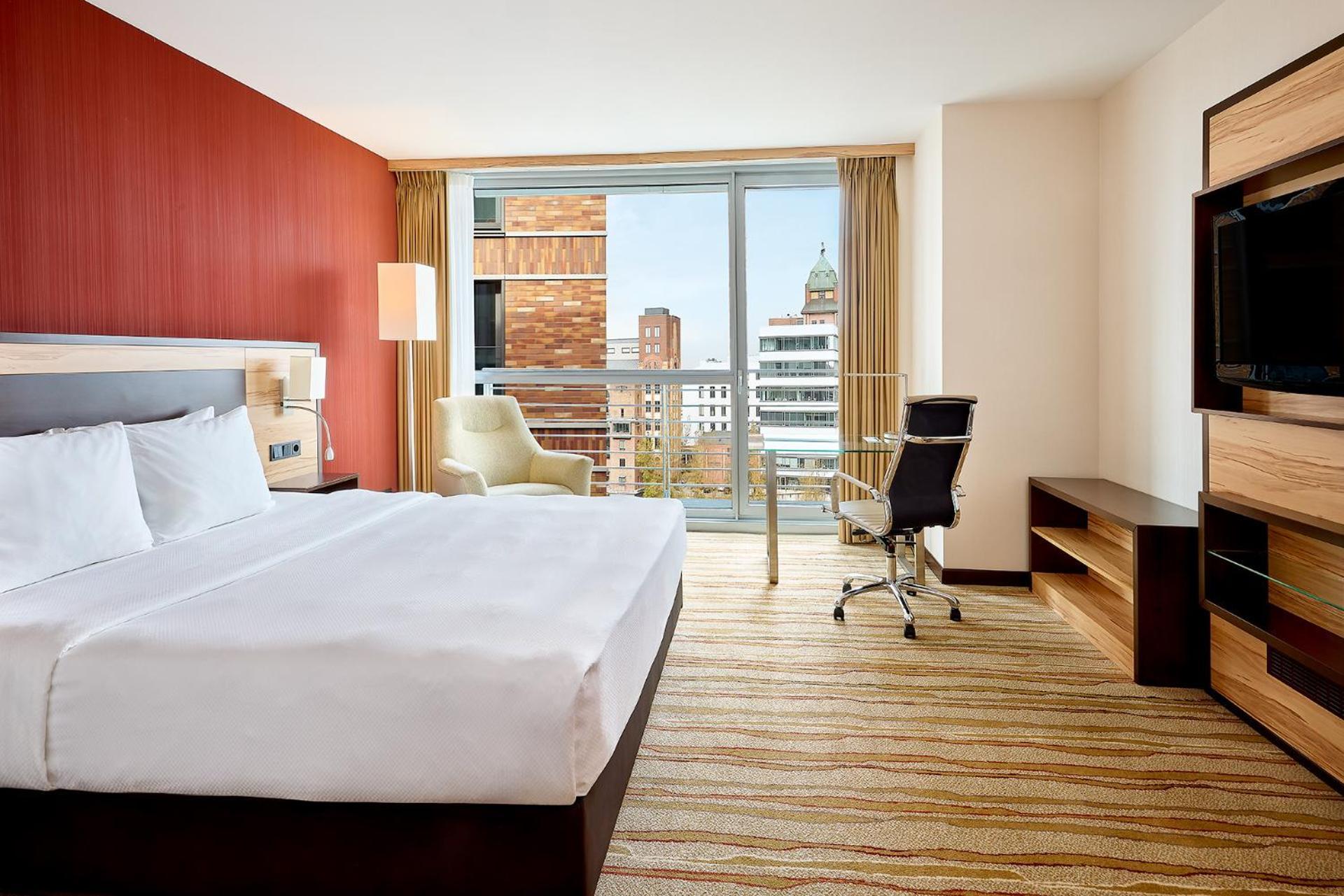 Отель Courtyard By Marriott Duesseldorf Hafen Экстерьер фото