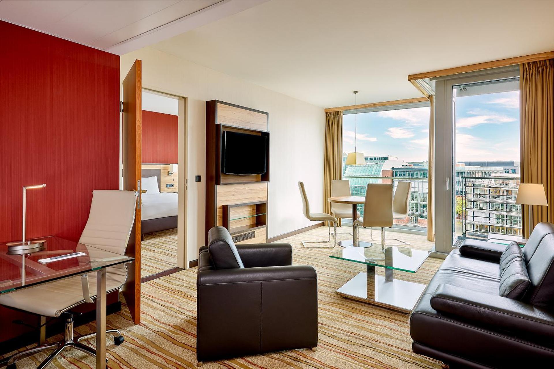 Отель Courtyard By Marriott Duesseldorf Hafen Экстерьер фото