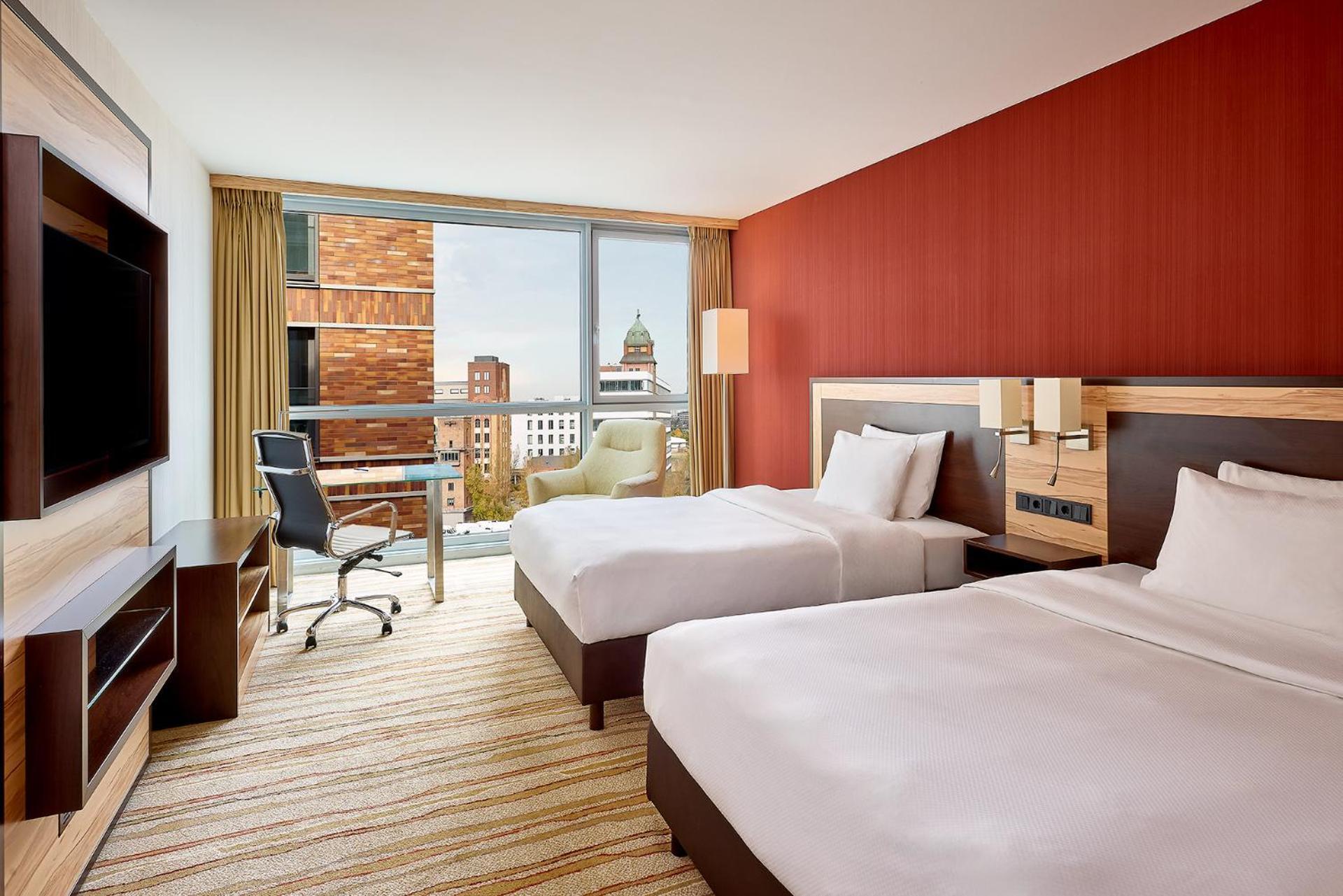 Отель Courtyard By Marriott Duesseldorf Hafen Экстерьер фото