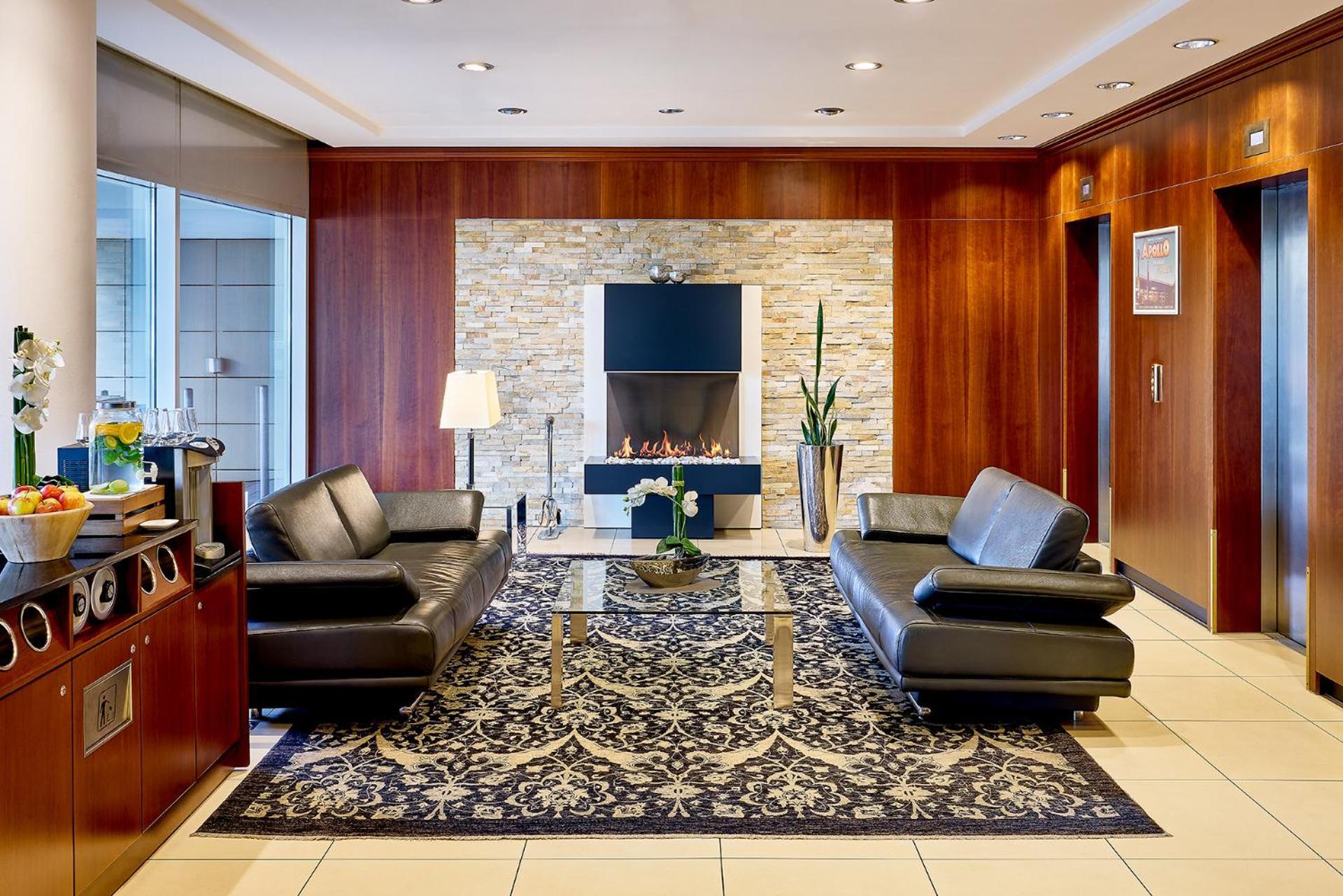 Отель Courtyard By Marriott Duesseldorf Hafen Экстерьер фото